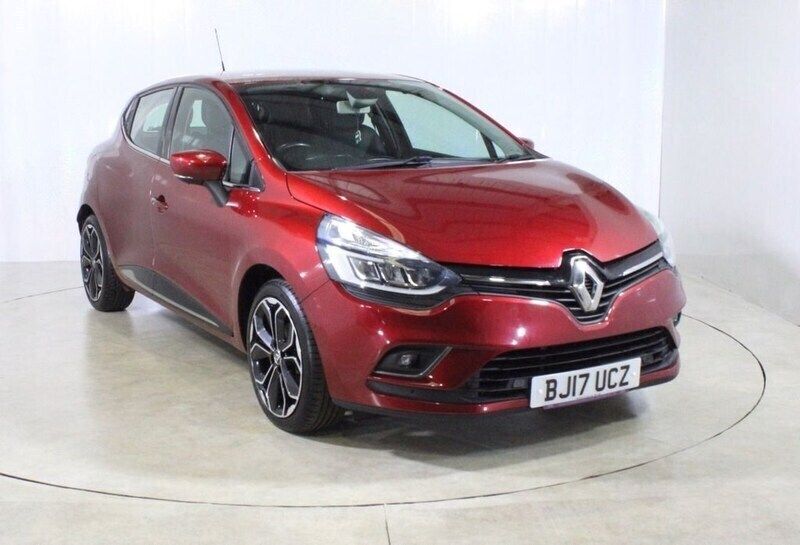 Red Used 2017 Renault Clio IV Signature Hatchback | £7,500 (Fair price) - Image 1/3