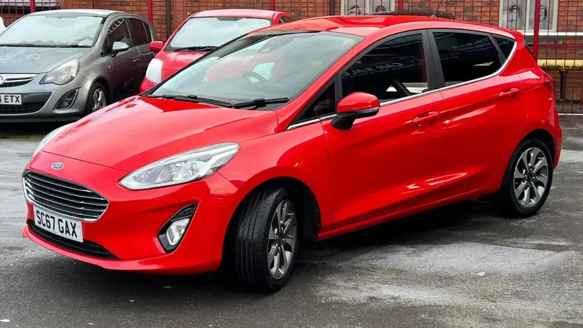 Second-hand Ford Fiesta Zetec 100 CP (73 kW) 2018 Roșu Hatchback