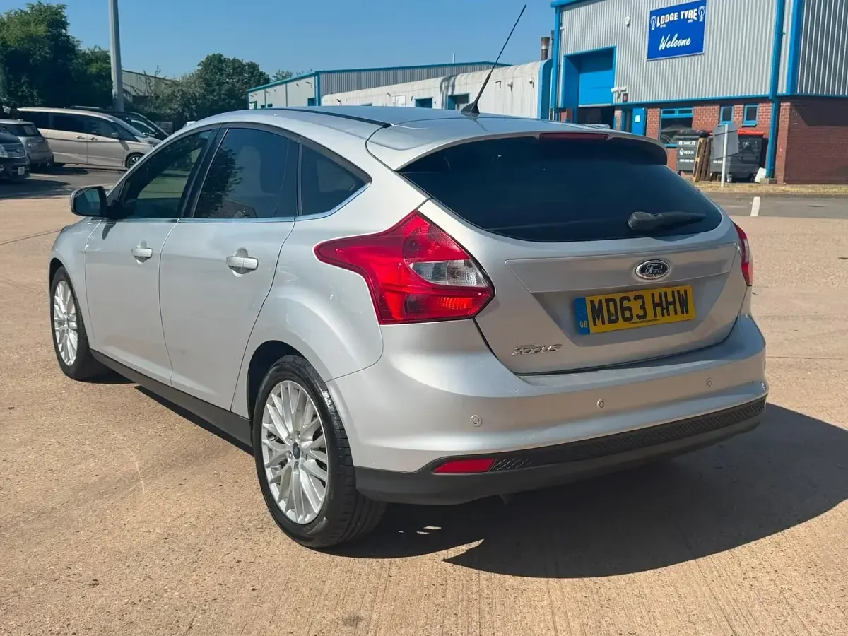 Used Ford Focus Zetec 2014 Silver Hatchback