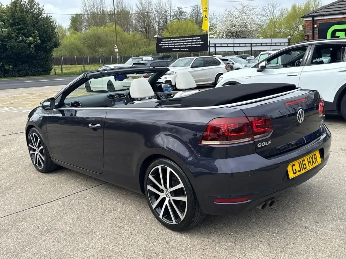 Usado VW Golf Cabriolet GT 2016 Roxo Cabrios