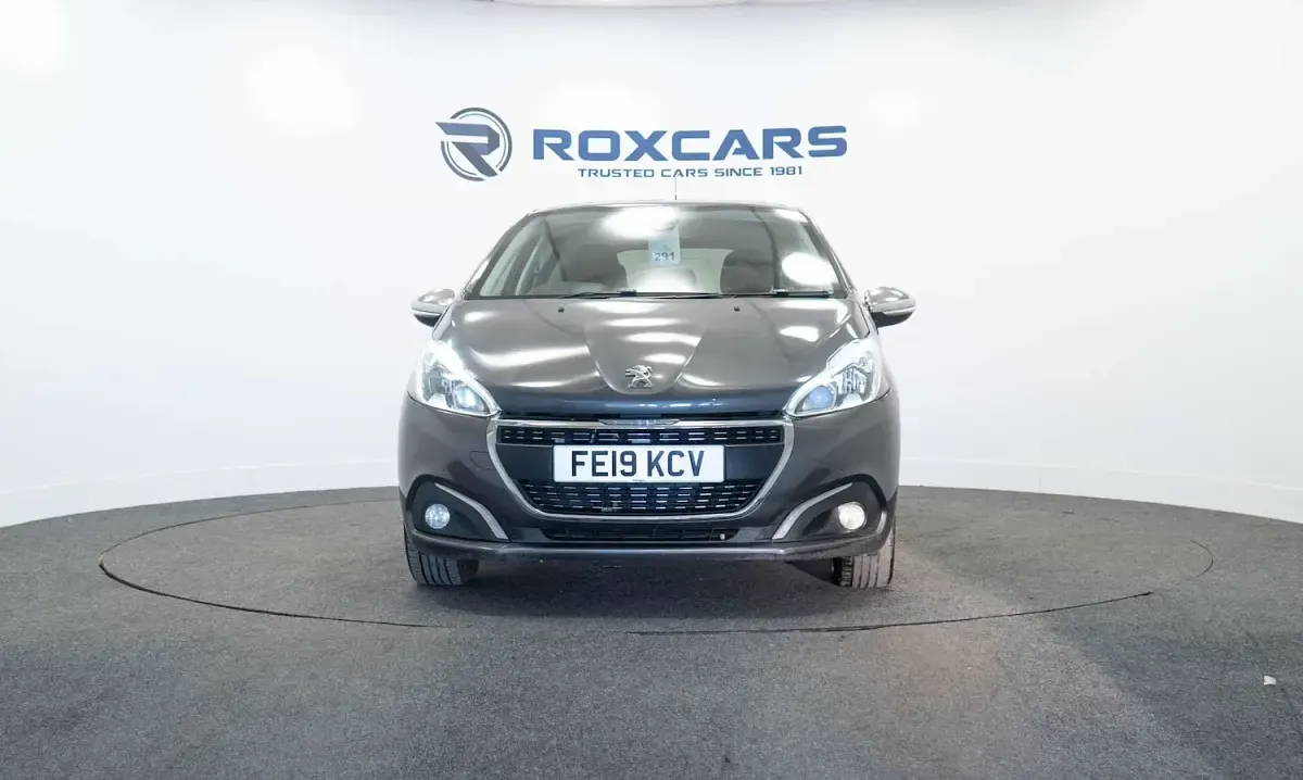 Used Peugeot 208 82 HP (60 kW) 2019 Grey Hatchback