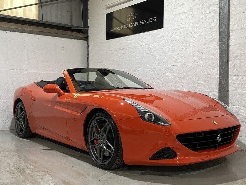 Red Used 2016 Ferrari California Cabriolet | £69,950 - Image 1/4
