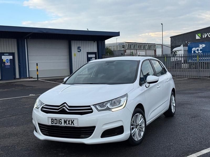 White Used 2016 Citroën C4 Feel Hatchback | £3,995 (Good price) - Image 1/4