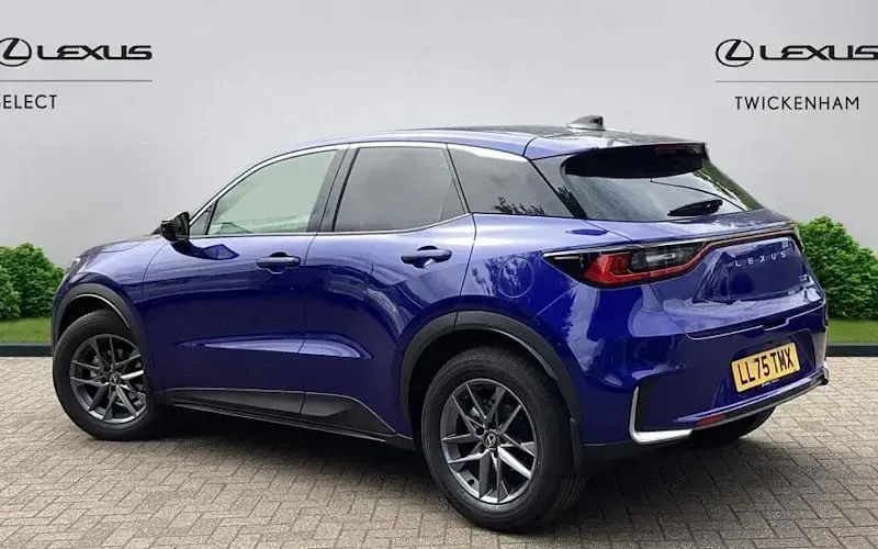 Used Lexus LBX 136 HP (100 kW) 2026 SUV