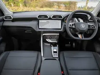 New MG ZS Trophy 196 HP (144 kW) 2026 White SUV