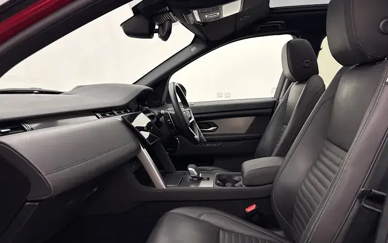 Used Land Rover Discovery Sport HSE Dynamic 204 HP (150 kW) 2024 Red SUV
