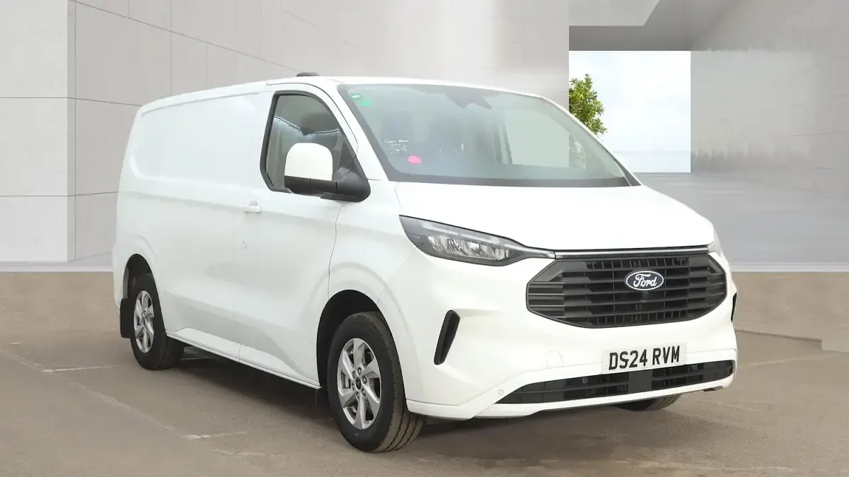 Used Ford Transit Custom Limited 136 HP (100 kW) 2024 White Van