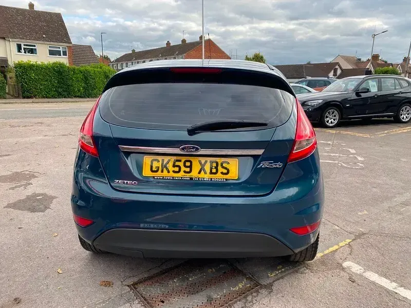 Used Ford Fiesta Zetec 96 HP (70 kW) 2009 Green Hatchback