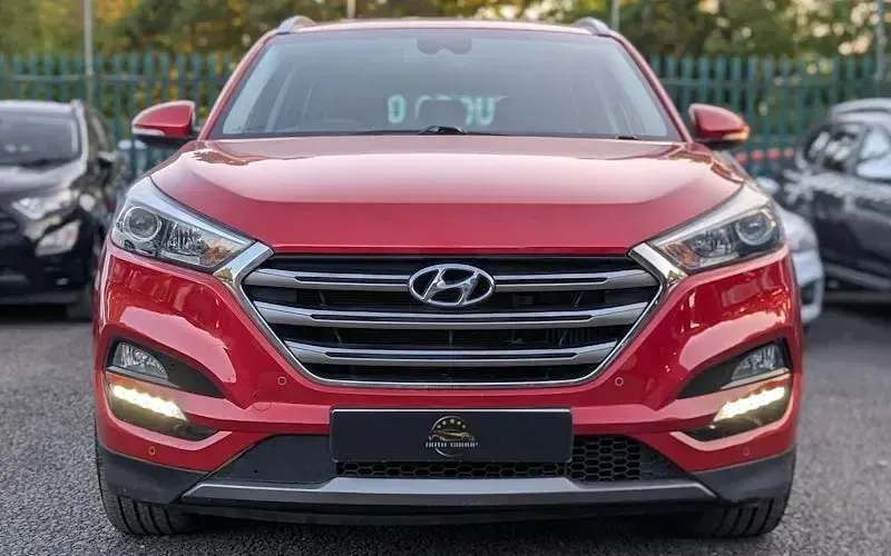 Used Hyundai Tucson Premium 185 HP (136 kW) 2015 Red SUV