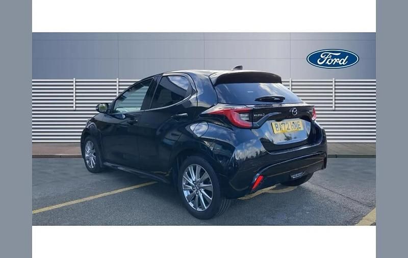Usado Mazda 2 113 HP (83 kW) 2022 Preto Citadino