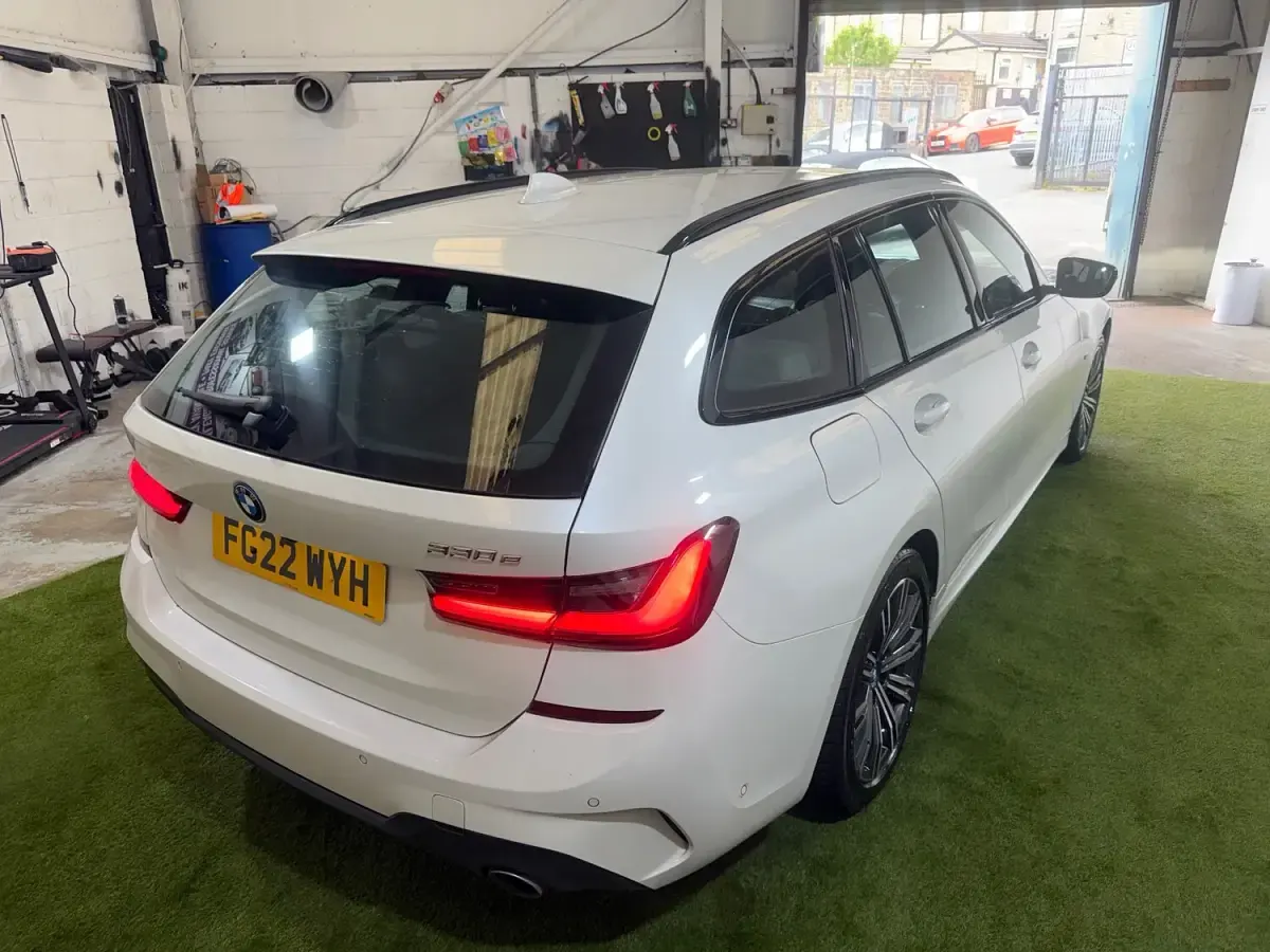 Used BMW 330e M Sport 292 HP (214 kW) 2022 White Estate