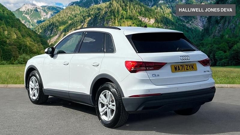 Used Audi Q3 Performance 150 HP (110 kW) 2021 White SUV