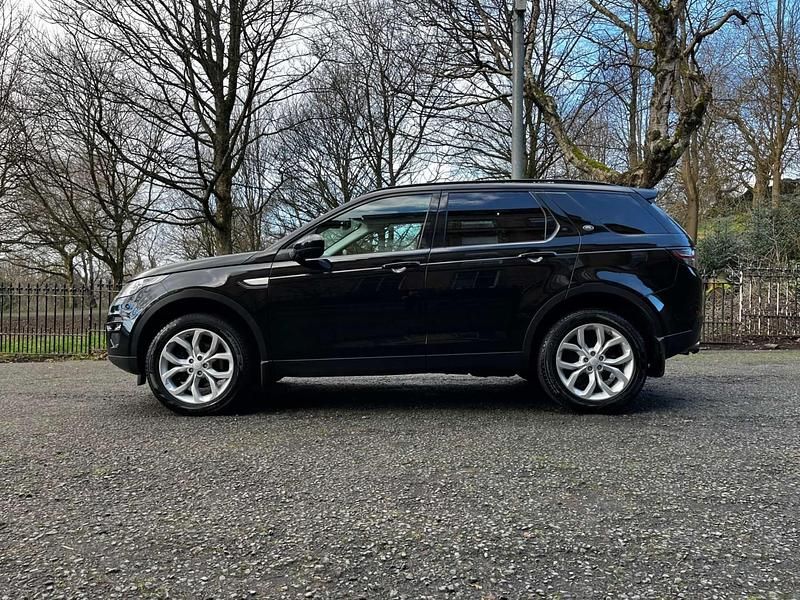 Used Land Rover Discovery Sport HSE 180 HP (132 kW) 2017 Black SUV
