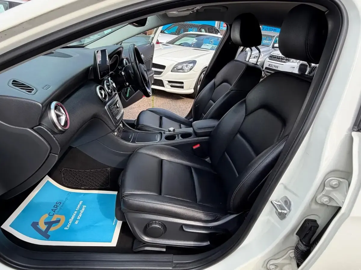 Używany Mercedes A200 Premium 136 KM (100 kW) 2016 Biały Hatchback