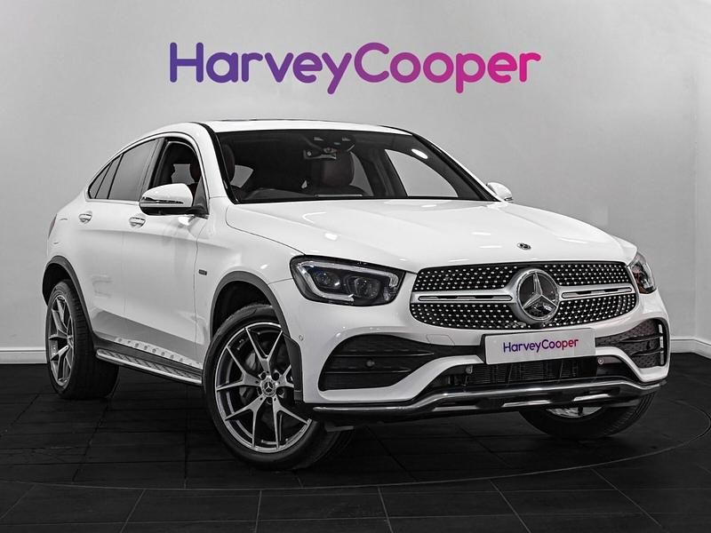 Used Mercedes GLC300 AMG Line Premium Plus 2021 White Estate