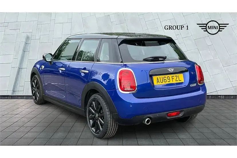 Used Mini Cooper Classic 136 HP (100 kW) 2019 Starlight blue Hatchback