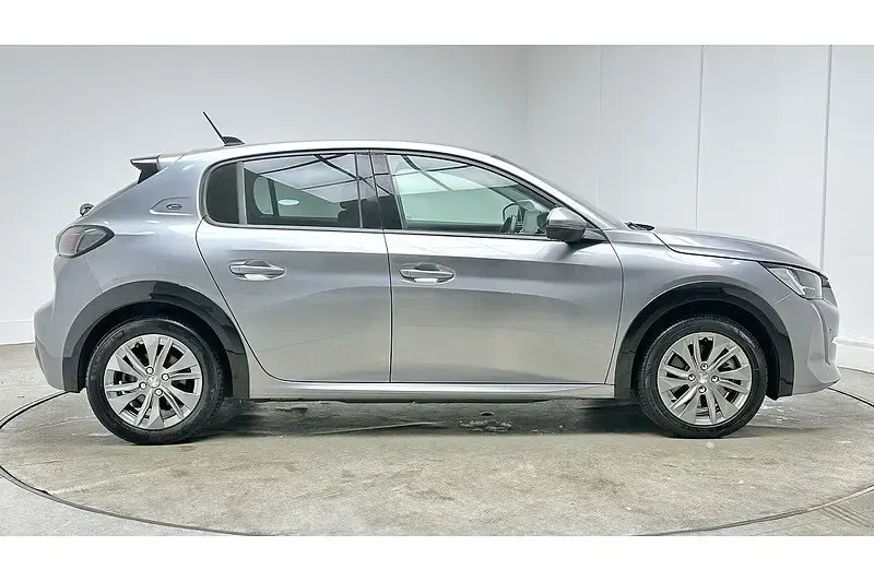 Used Peugeot e-208 Allure 100 kW (136 HP) 2020 Grey Hatchback