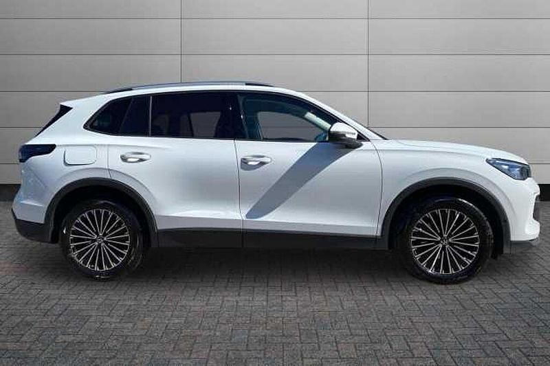 Usado VW Tiguan Match 150 CV (110 kW) 2026 Blanco SUV