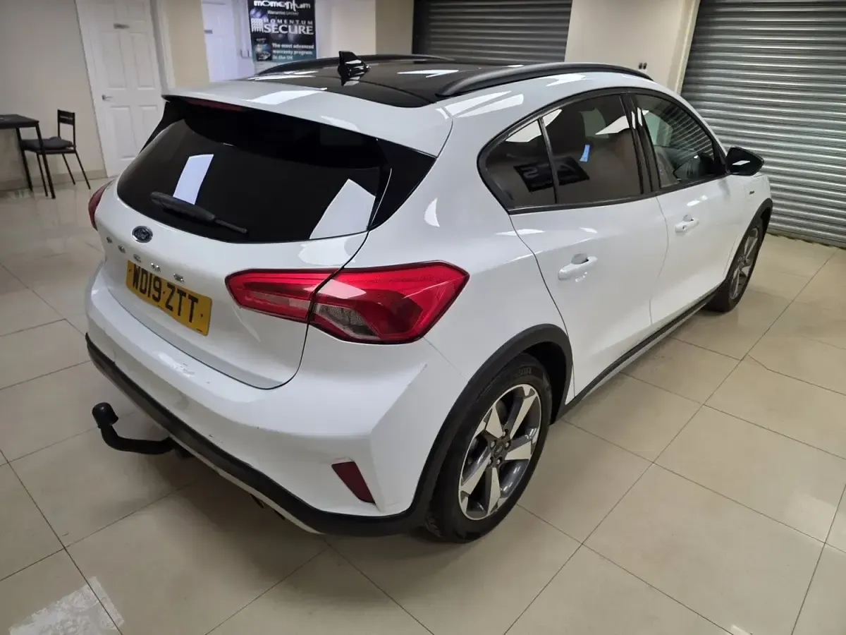 Used Ford Focus Active 125 HP (91 kW) 2019 White Hatchback