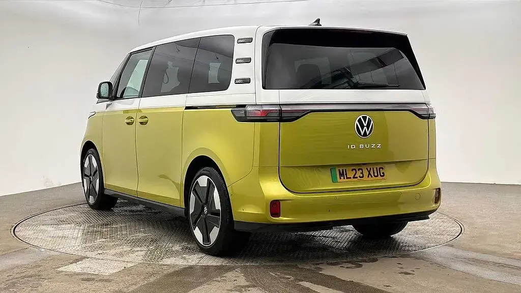 Used VW ID. Buzz Pro 150 kW (204 HP) 2023 White MPV