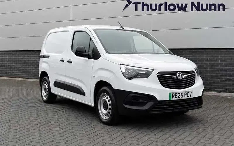 Used Vauxhall Combo 100 kW (136 HP) 2025 MPV