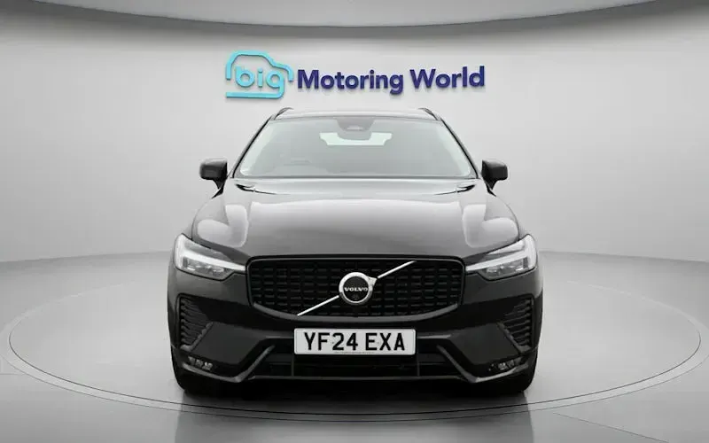 Used Volvo XC60 Plus 250 HP (183 kW) 2024 Black SUV