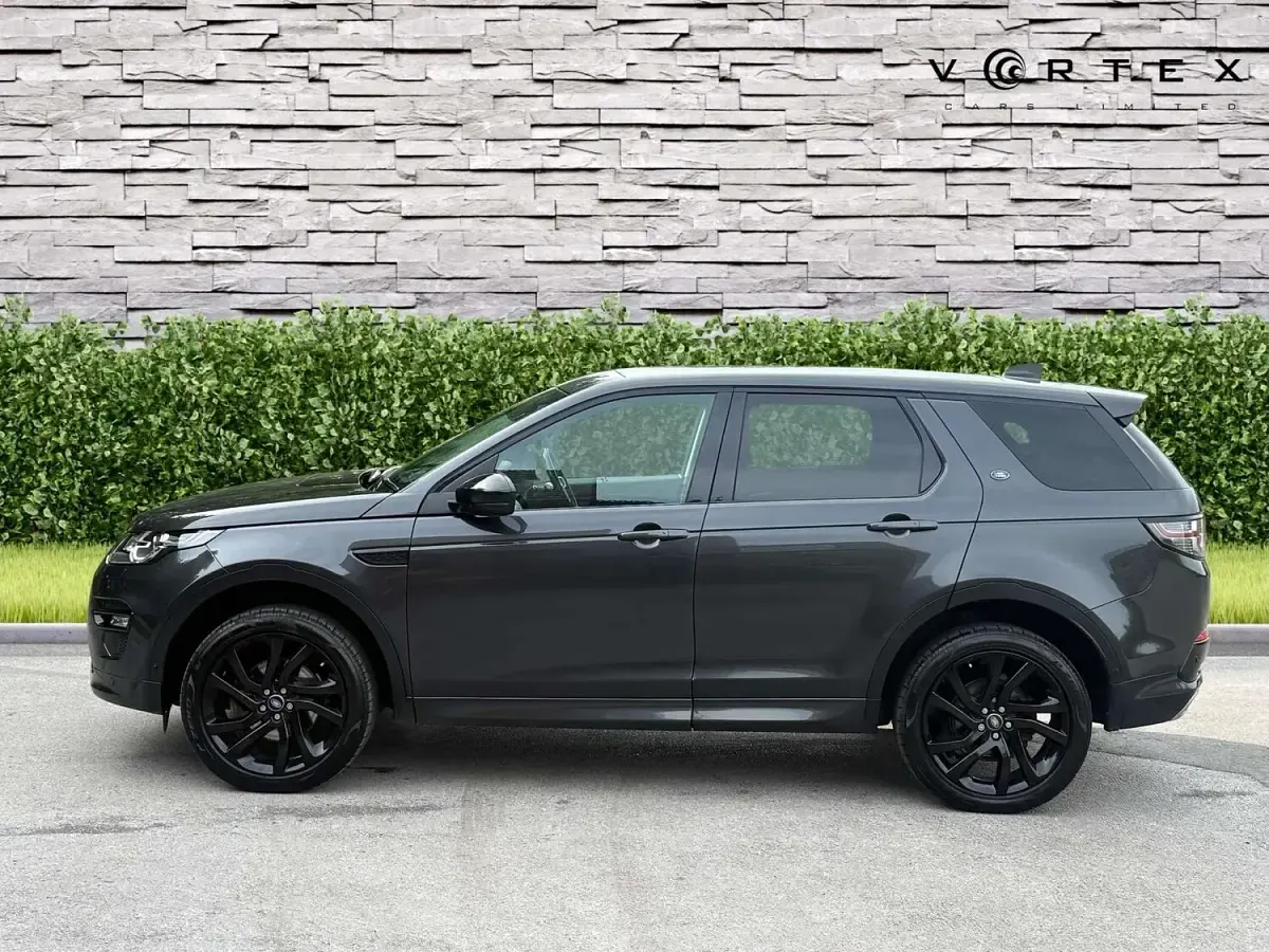 Used Land Rover Discovery Sport HSE Dynamic 180 HP (132 kW) 2017 Grey SUV