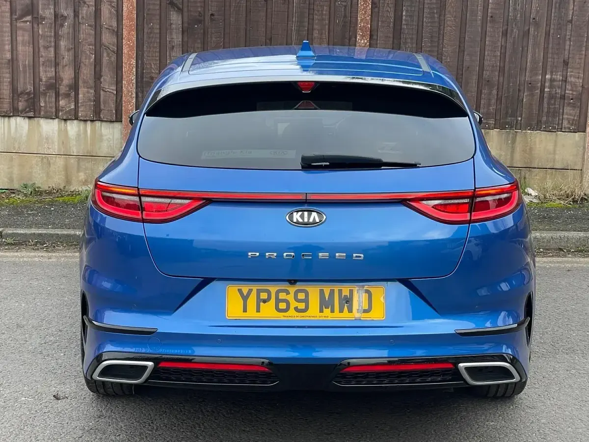 Used Kia ProCeed GT-Line 140 HP (102 kW) 2019 Blue Estate