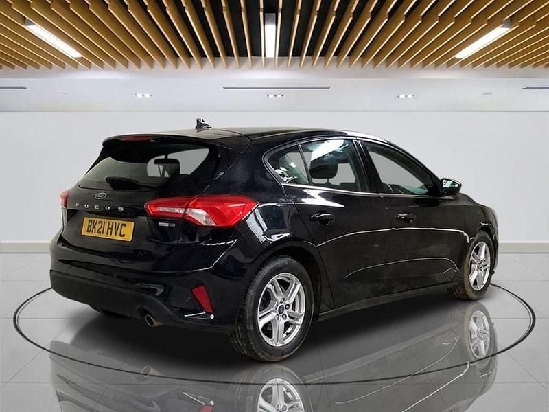 Used Ford Focus Zetec 125 HP (91 kW) 2020 Black Hatchback