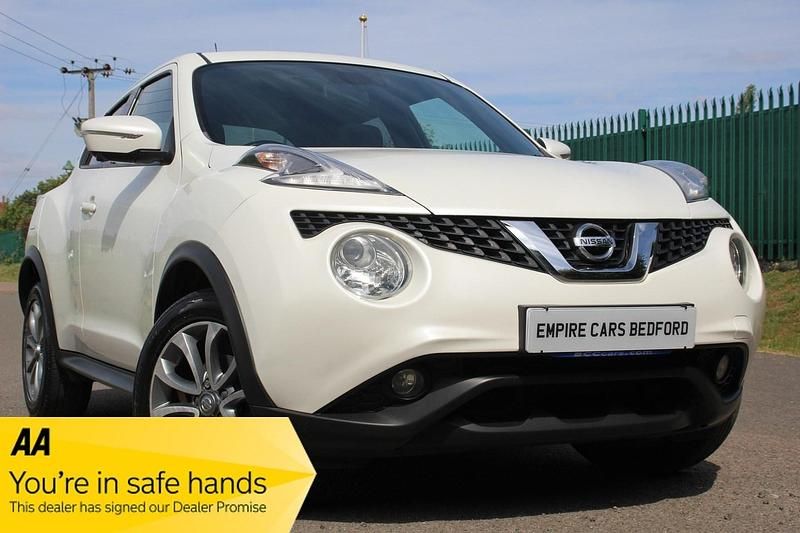 White Used 2014 Nissan Juke Tekna SUV | £6,990 (Fair price) - Image 1/3