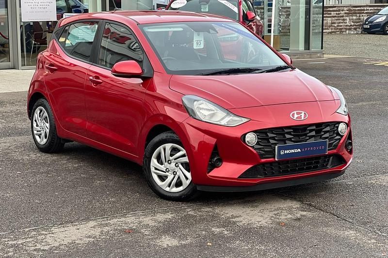 Used Hyundai i10 SE 67 HP (49 kW) 2022 Red Hatchback
