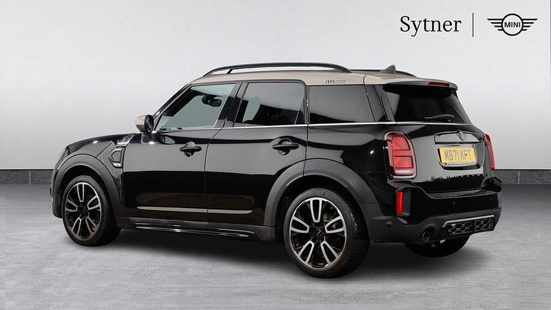 Used Mini Cooper Countryman 134 HP (98 kW) 2022 Black SUV