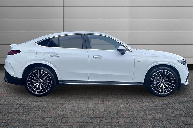 Used Mercedes GLC43 AMG Premium Plus 421 HP (309 kW) 2025 White Estate