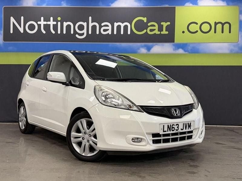 Begagnad Honda Jazz EX 99 HK (72 kW) 2013 Vit Halvkombi