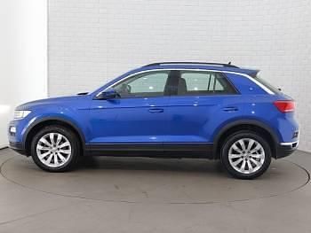 Used VW T-Roc SE 150 HP (110 kW) 2018 Blue SUV