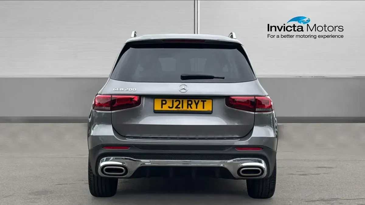 Used Mercedes GLB200 AMG line 163 HP (119 kW) 2021 Grey SUV