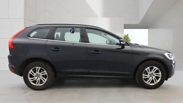 Used Volvo XC60 SE 2017 Grey SUV
