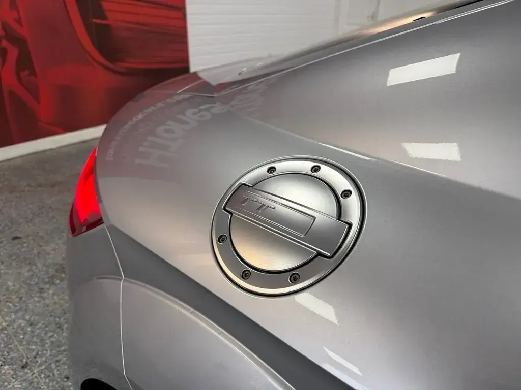 Used Audi TT S-Line 230 HP (169 kW) 2015 Silver Coupe