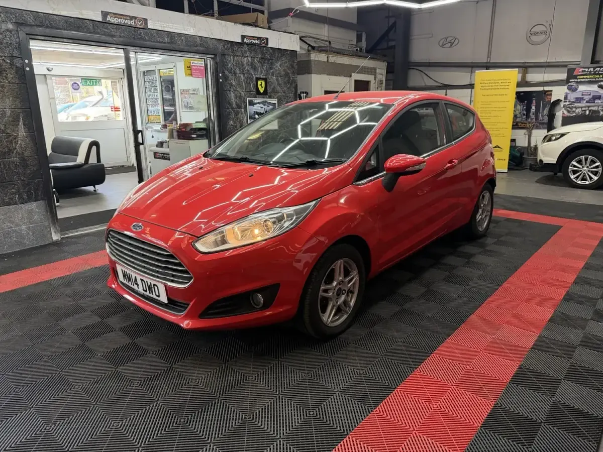 Used Ford Fiesta Zetec 2014 Red Hatchback