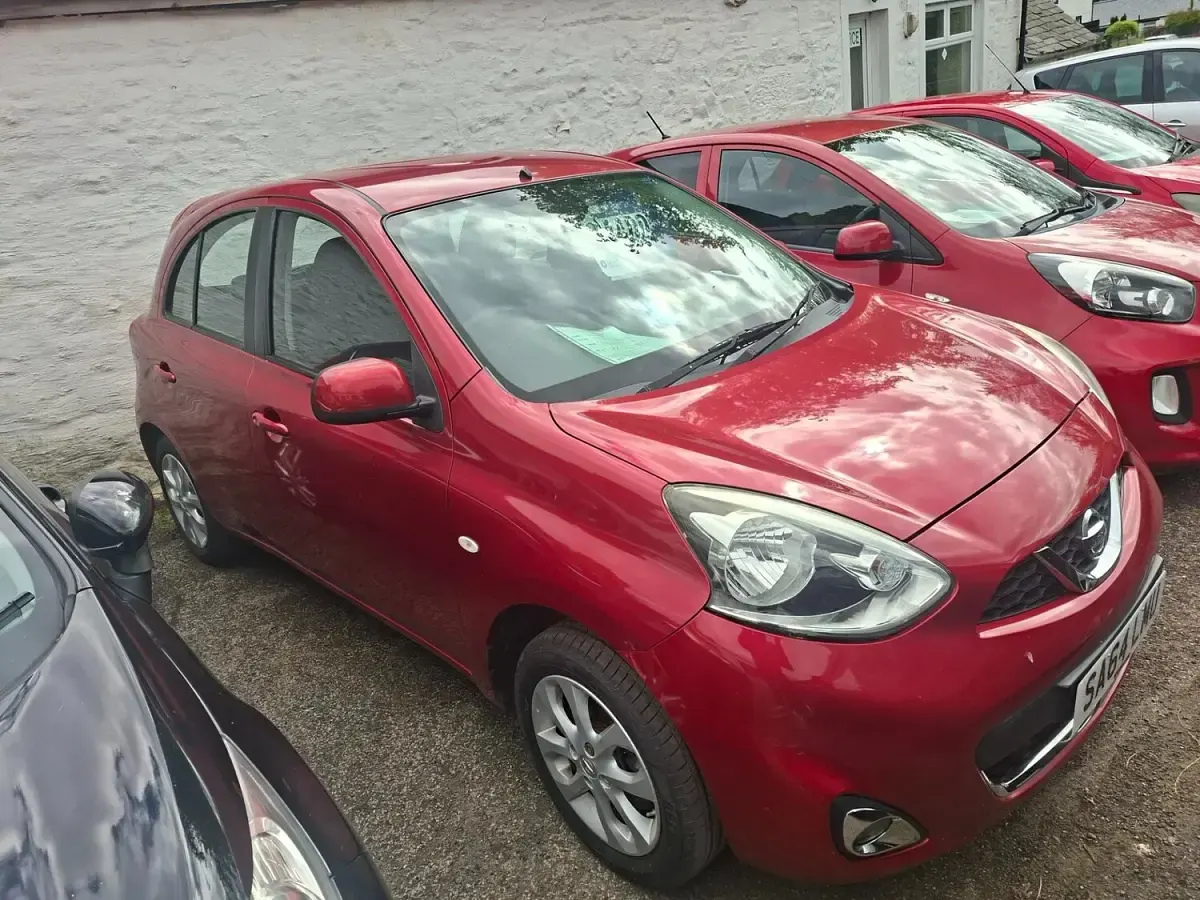 Used Nissan Micra Acenta 80 HP (58 kW) 2014 Red Hatchback