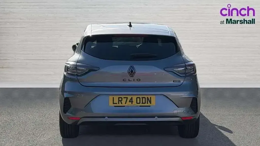 Used Renault Clio V Esprit Alpine 143 HP (105 kW) 2024 Grey Hatchback