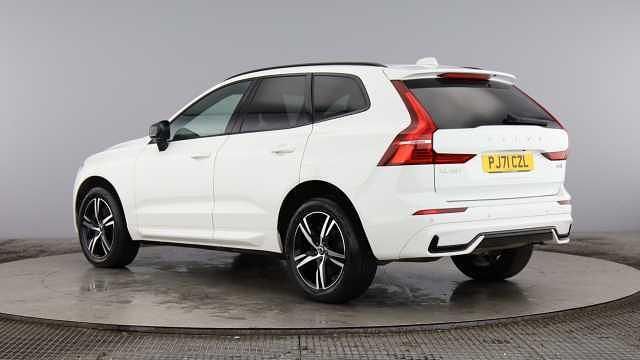 Used Volvo XC60 R-Design 194 HP (142 kW) 2022 SUV