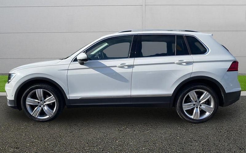 Usado VW Tiguan Match 150 HP (110 kW) 2020 Branco SUV