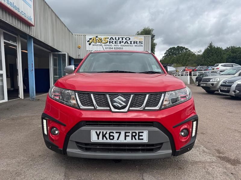 Second-hand Suzuki Vitara 140 CP (102 kW) 2017 Roșu SUV