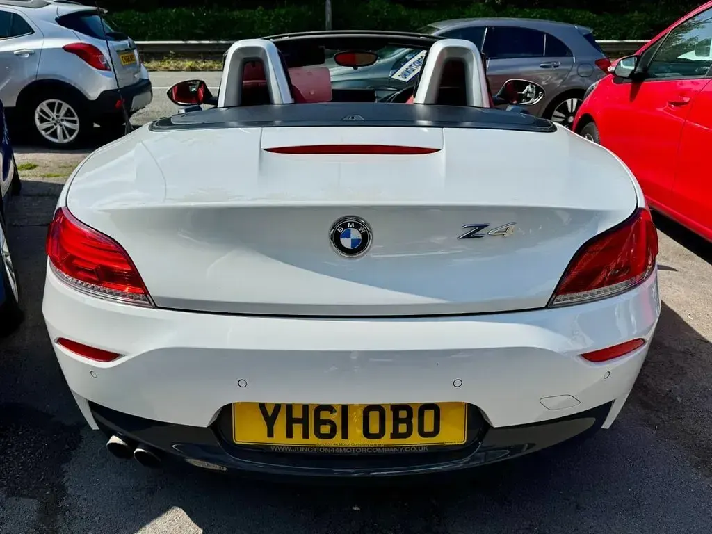 Used BMW Z4 M Sport 2011 White Cabriolet