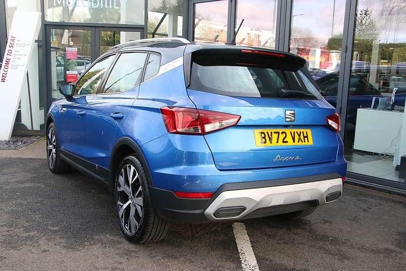 Used Seat Arona Xperience Lux 108 HP (79 kW) 2022 Blue SUV