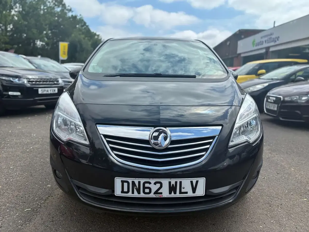 Used Vauxhall Meriva 100 HP (73 kW) 2012 Black MPV