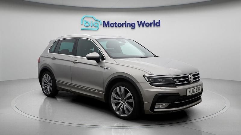 Used 2017 VW Tiguan R-line SUV | £15,814 (Fair price) - Image 1/4