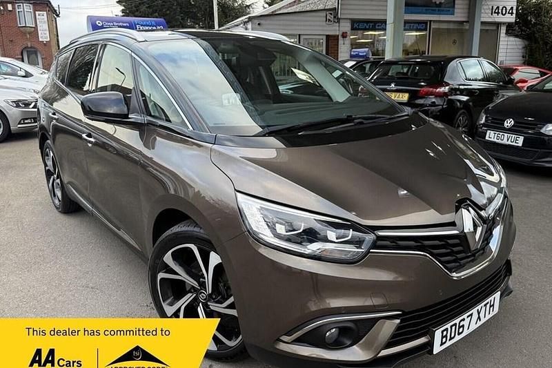 Used Renault Grand Scénic IV Signature 2017 Brown/black MPV