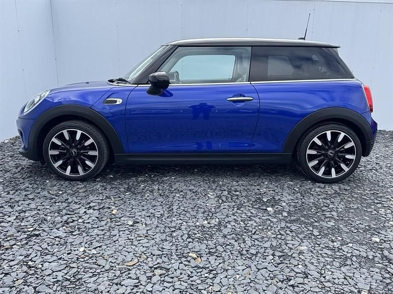 Used Mini Cooper Exclusive 136 HP (100 kW) 2020 Blue Hatchback
